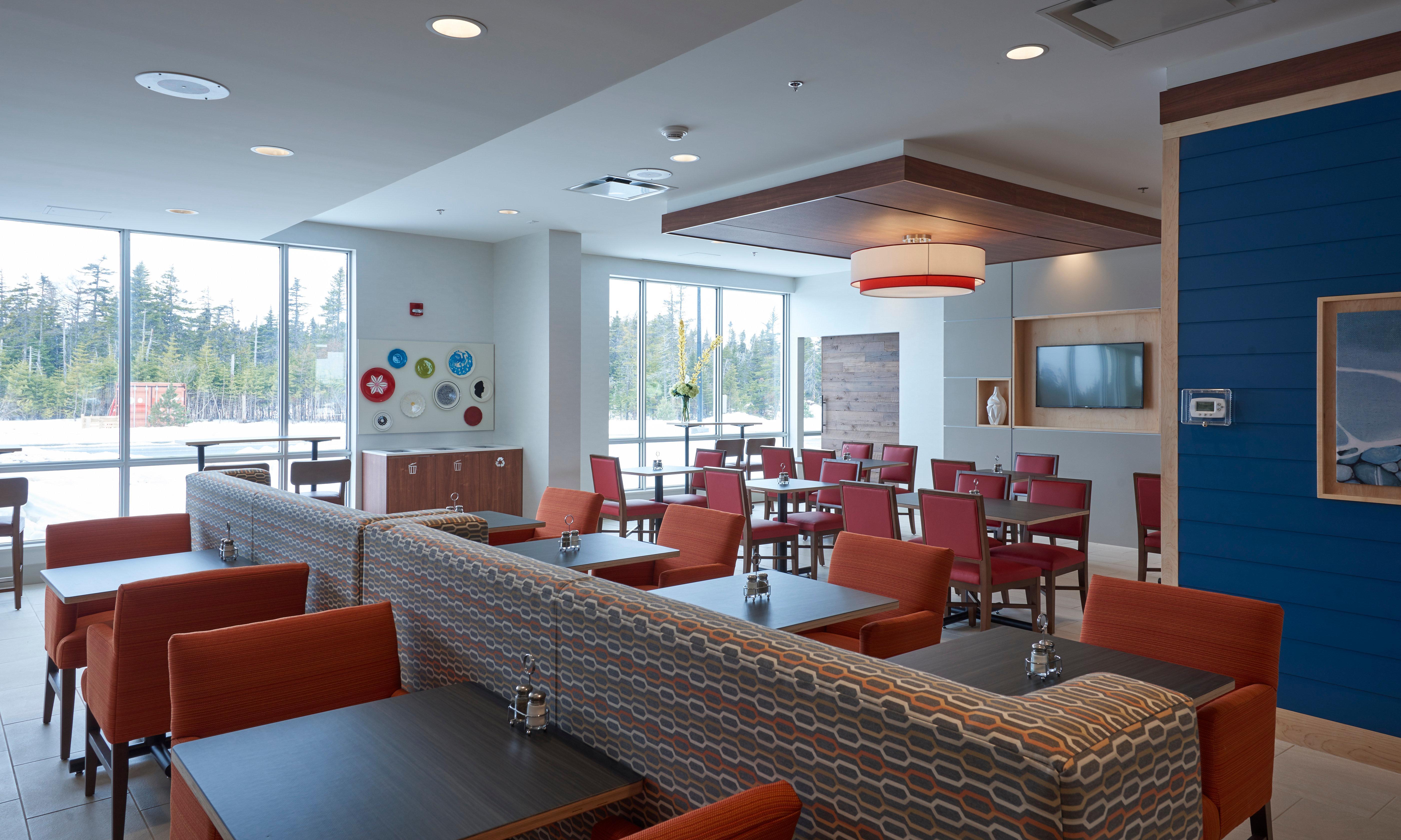Holiday Inn Express & Suites St. John'S Airport By Ihg Eksteriør billede