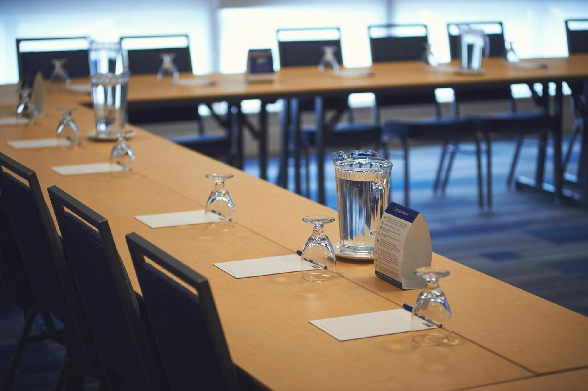Holiday Inn Express & Suites St. John'S Airport By Ihg Eksteriør billede